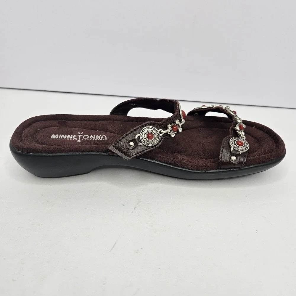 Minnetonkia Sandels Brown Leather Size 8 Heel To Toe‎ 10.5